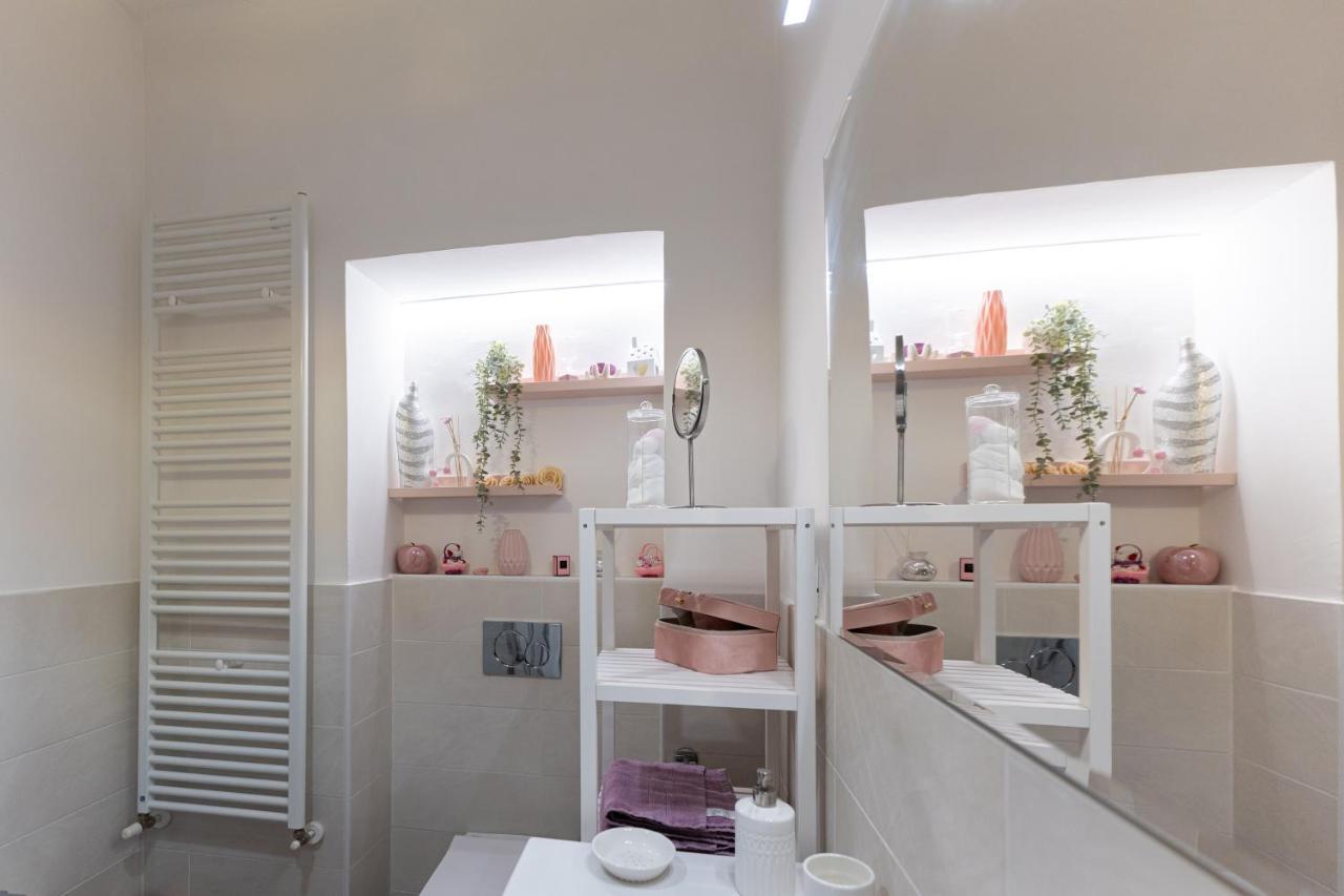 Le Fantasie Di Tizi Alpignano ภายนอก รูปภาพ